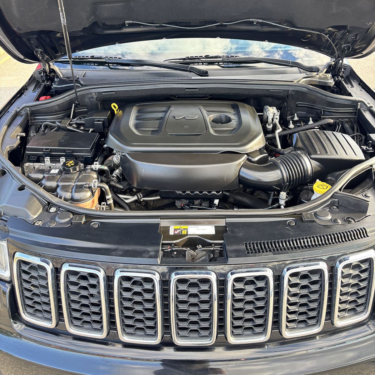 2020 Jeep Grand Cherokee Laredo