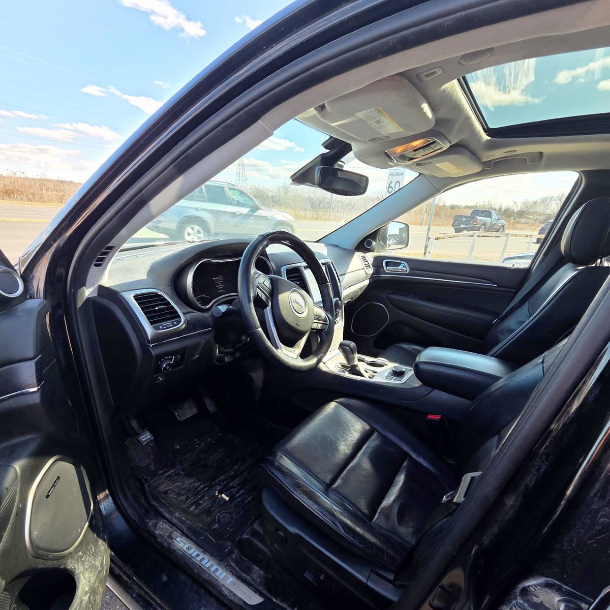 2017 Jeep Grand CherokeeSummit