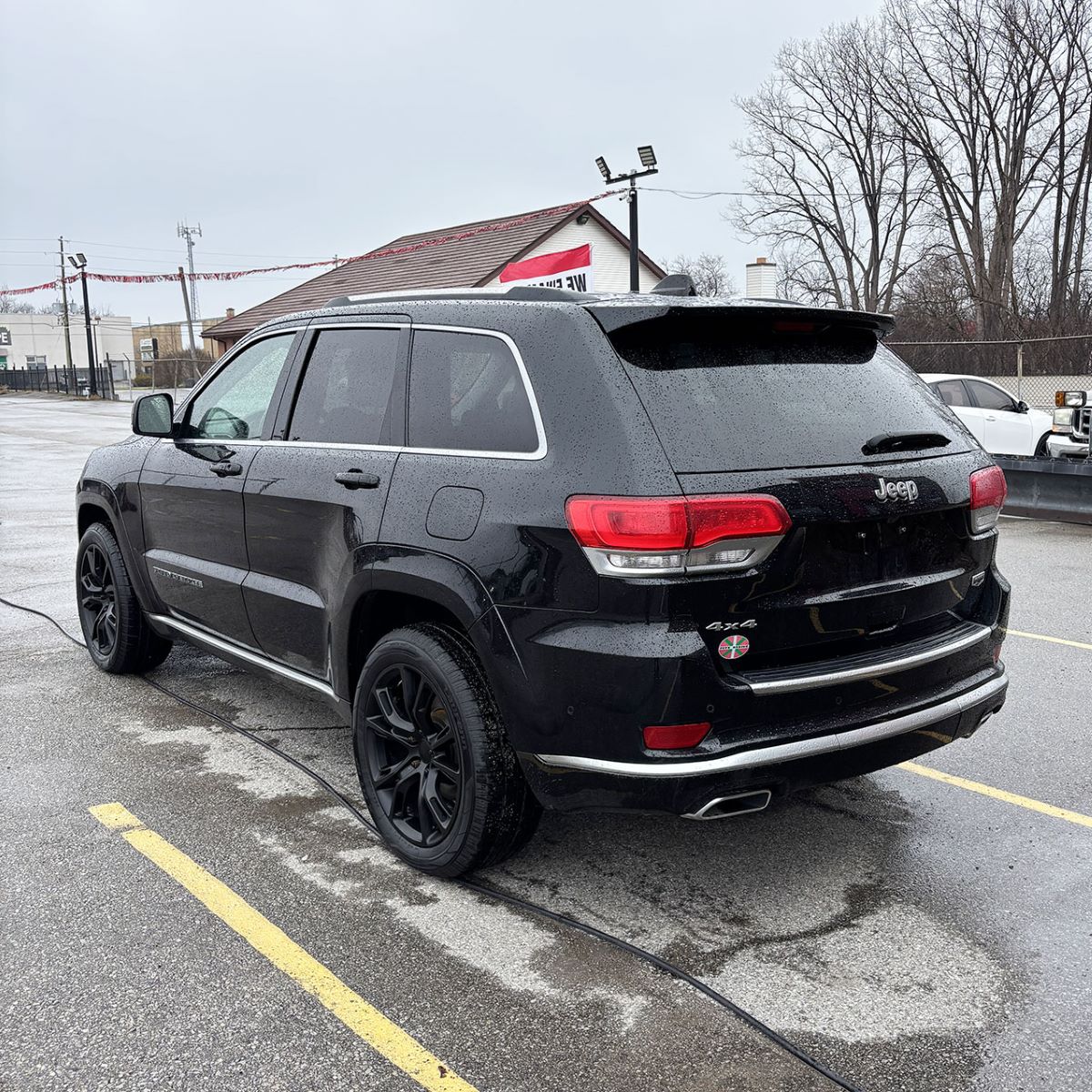2017 Jeep Grand CherokeeSummit