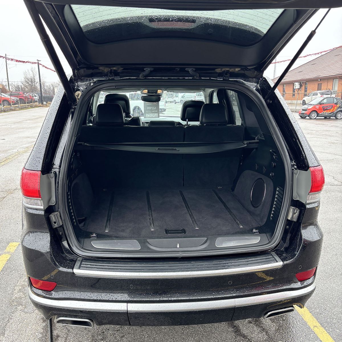 2017 Jeep Grand CherokeeSummit