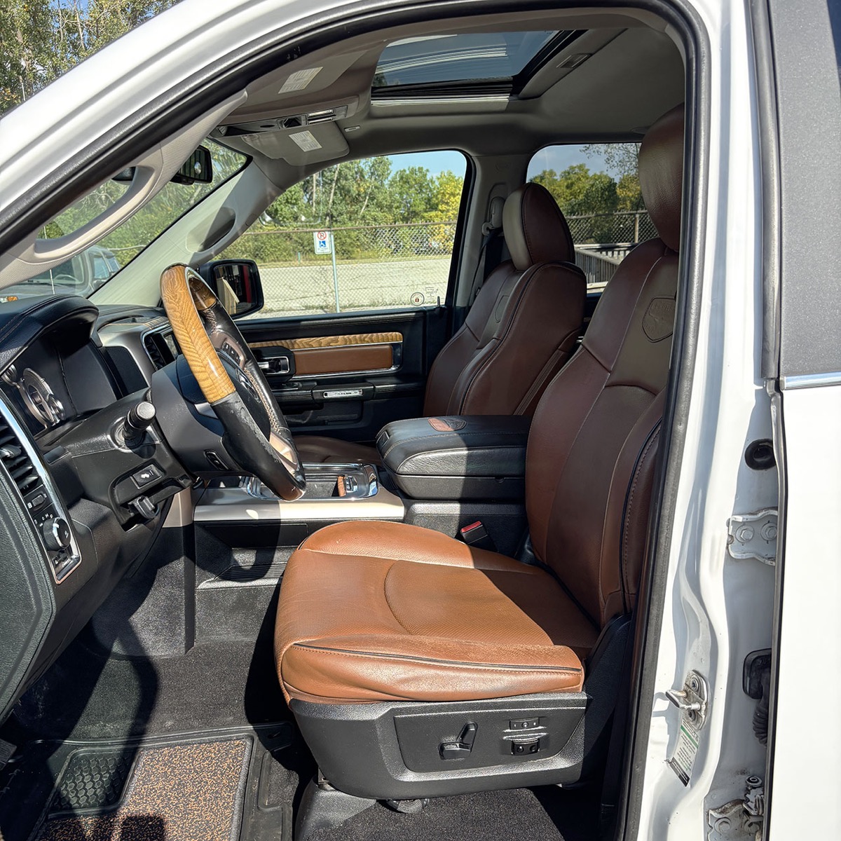 2018 RAM 1500Laramie Long Horn