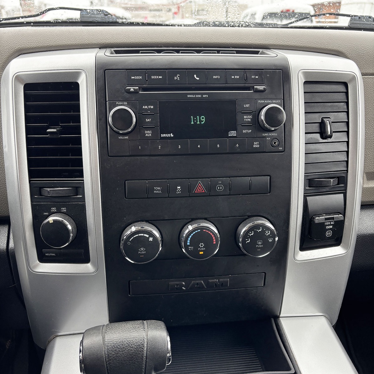 2010 Dodge Ram 1500SLT, Crew Cab, 4WD