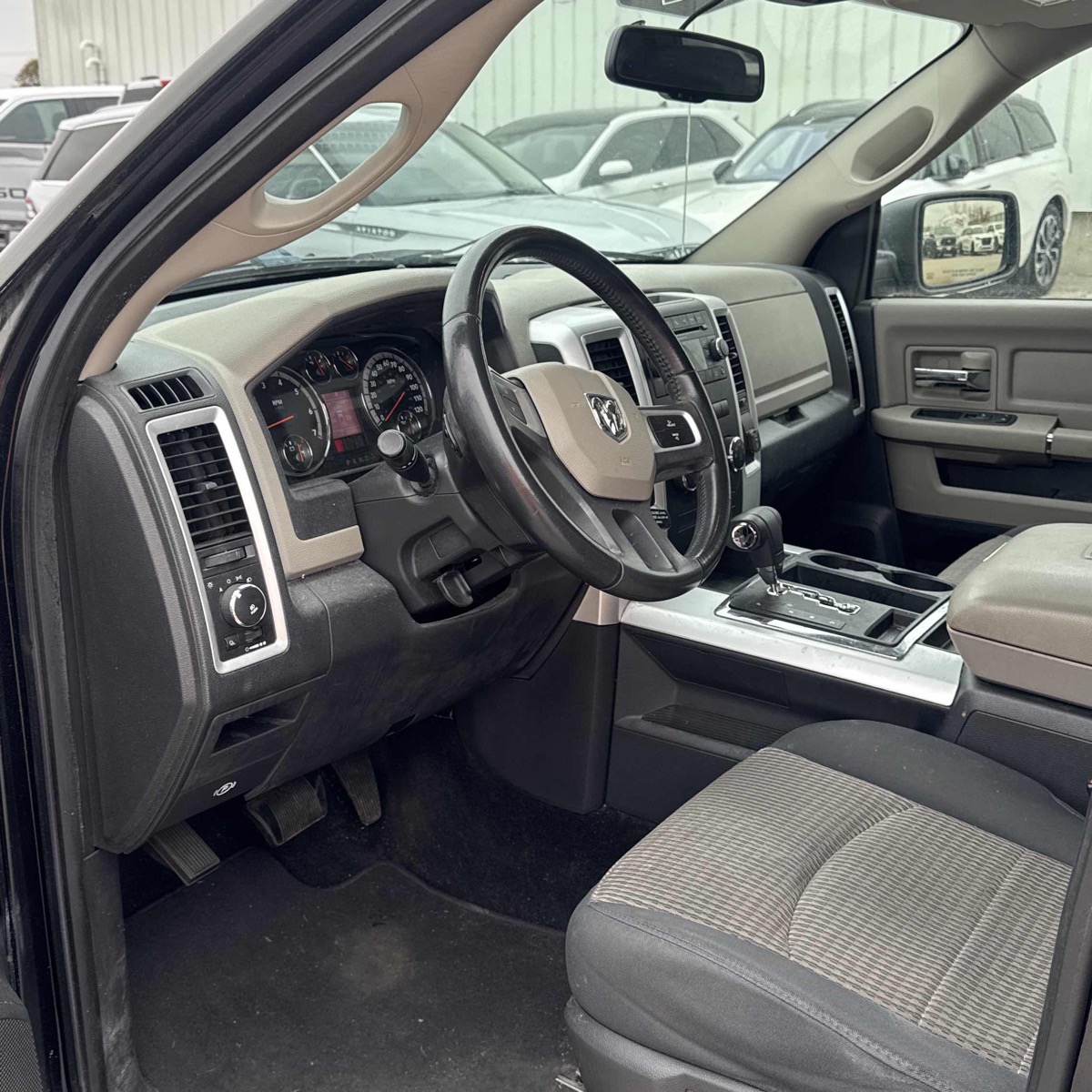 2010 Dodge Ram 1500SLT, Crew Cab, 4WD