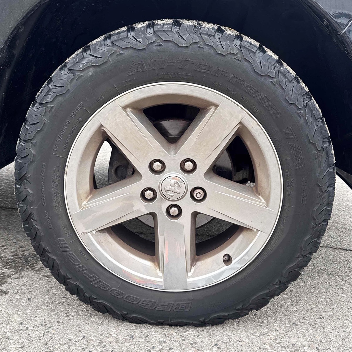 2010 Dodge Ram 1500SLT, Crew Cab, 4WD