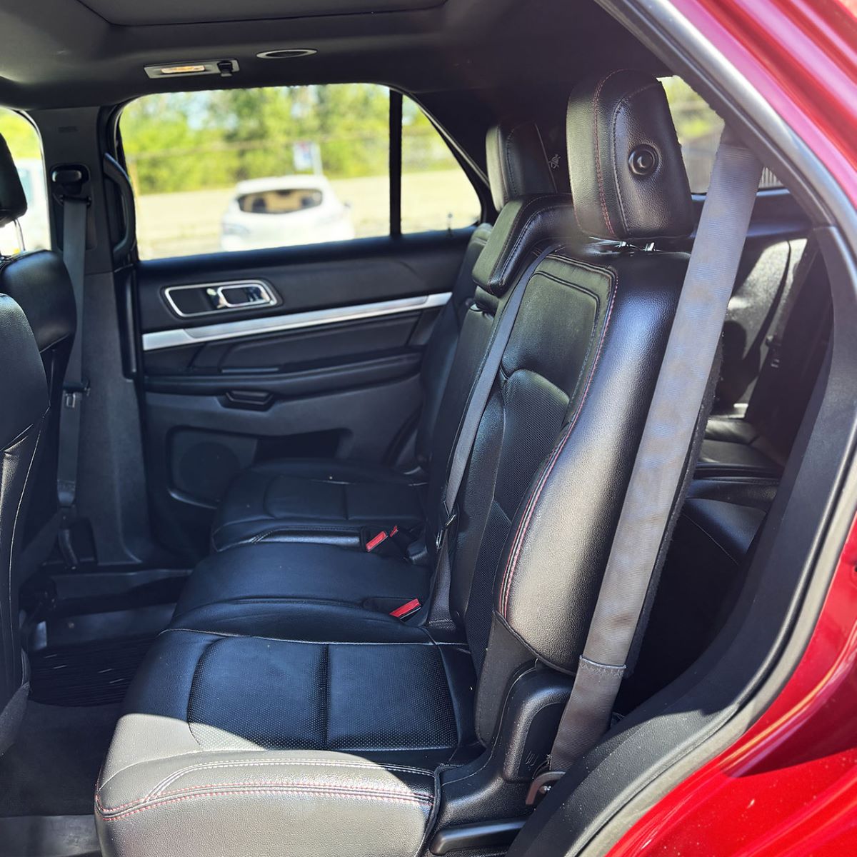 2017 Ford ExplorerSport | 7 Passenger | Pano Roof | Cooled Seats