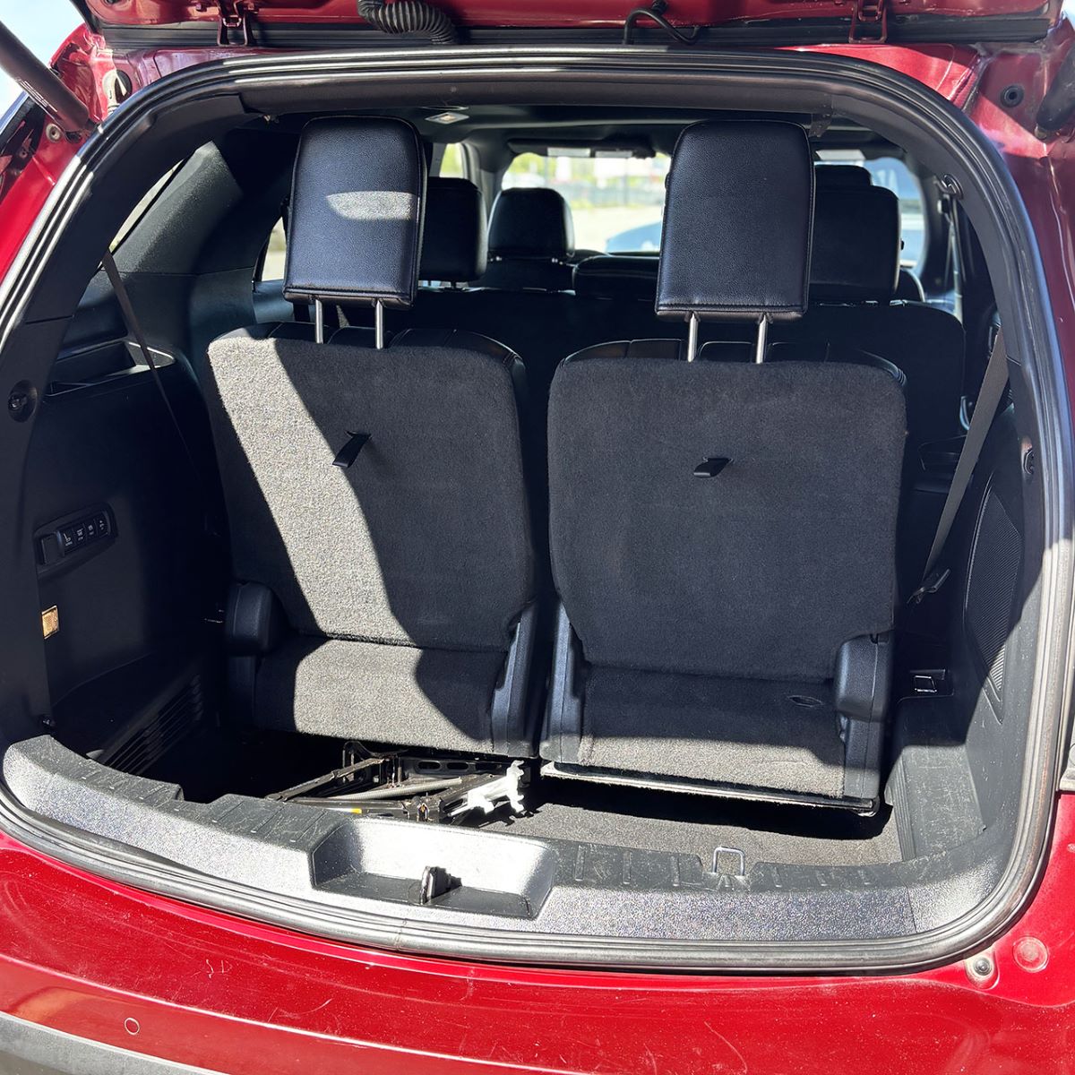 2017 Ford ExplorerSport | 7 Passenger | Pano Roof | Cooled Seats