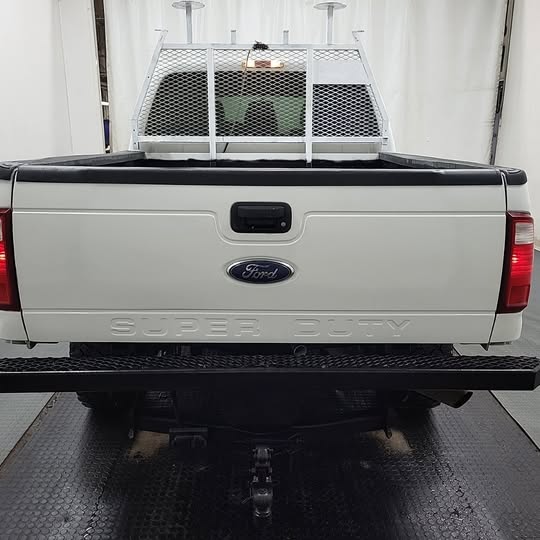 2015 Ford F350 Super DutySRW XL 6.75ft bed 172
