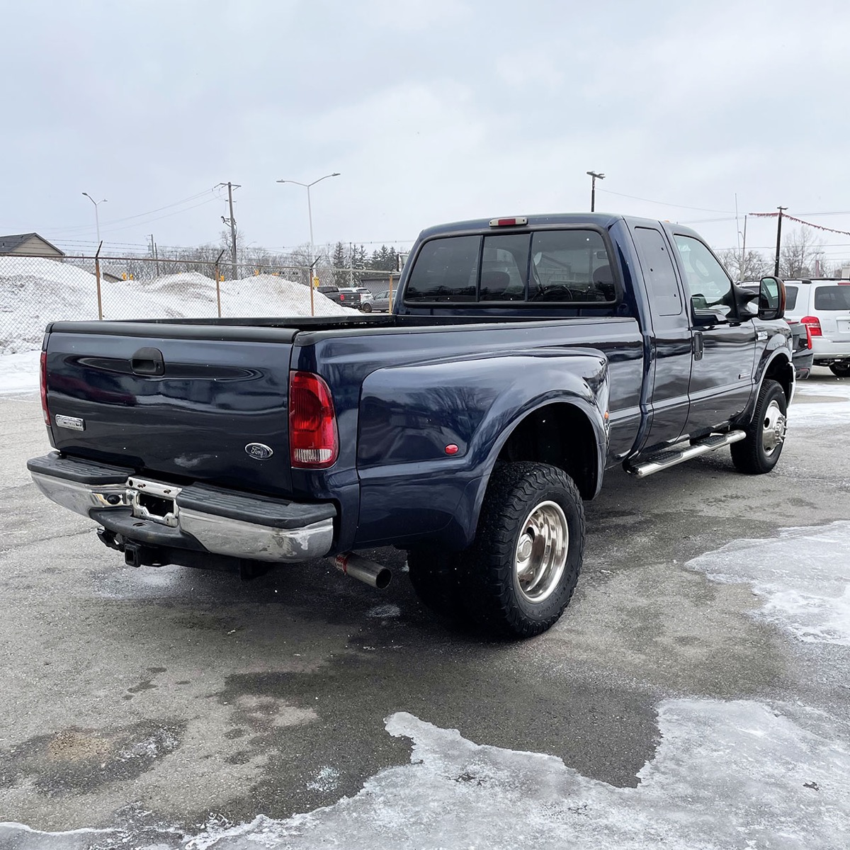 2005 Ford F350XL, SuperCab 4WD, 8ft Box, DRW