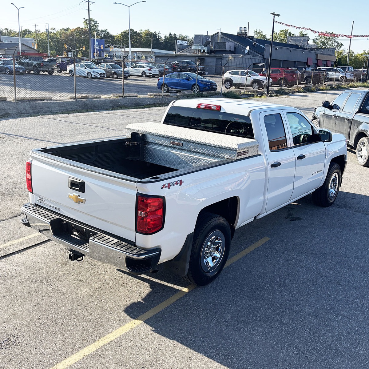 2017 Chevrolet SilveradoWT, Double Cab 4x4, V6