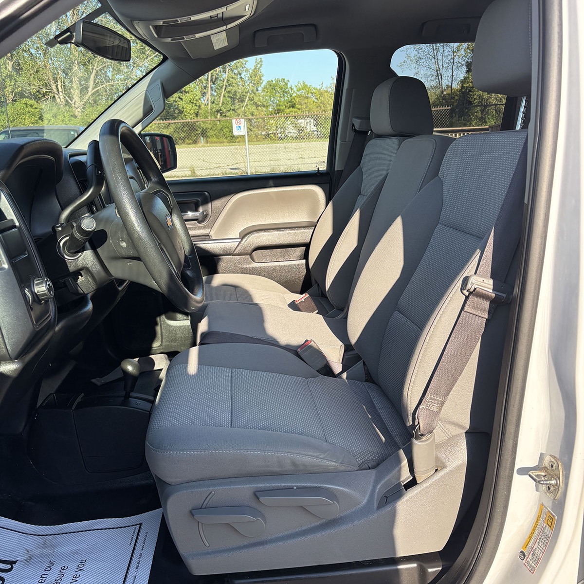 2017 Chevrolet SilveradoWT, Double Cab 4x4, V6