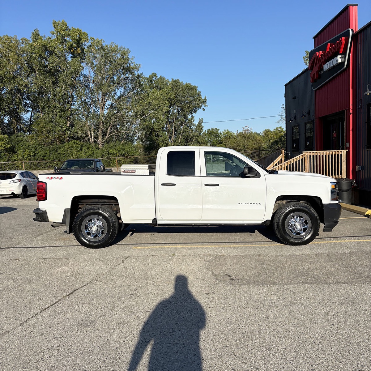 2017 Chevrolet SilveradoWT, Double Cab 4x4, V6