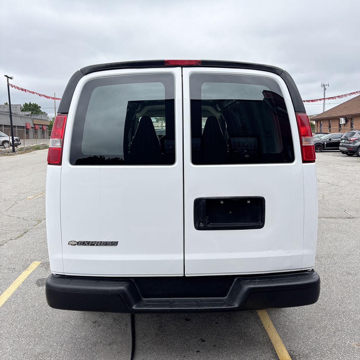 2017 Chevrolet Express2500 Cargo Extended 155-in