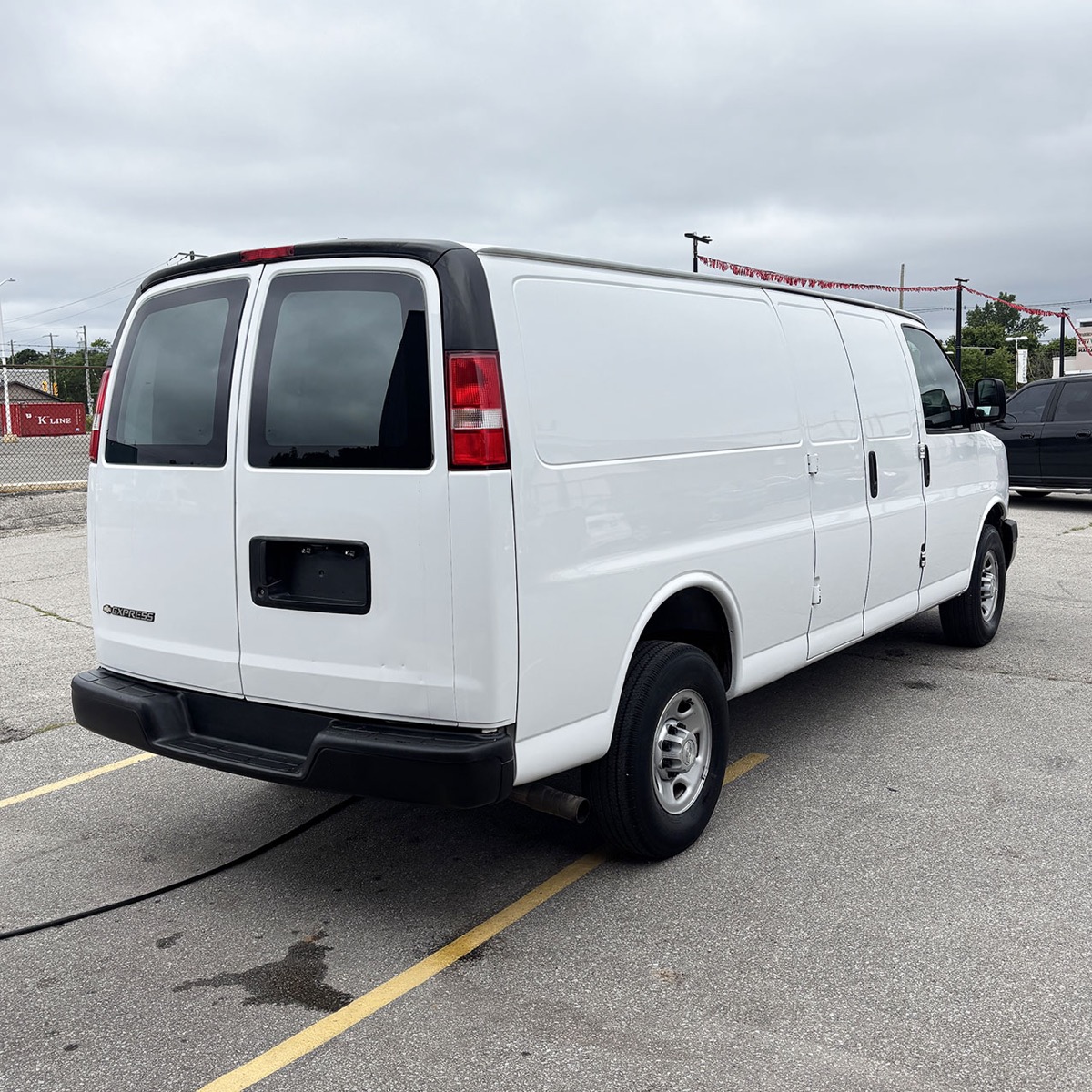 2017 Chevrolet Express2500 Cargo Extended 155-in