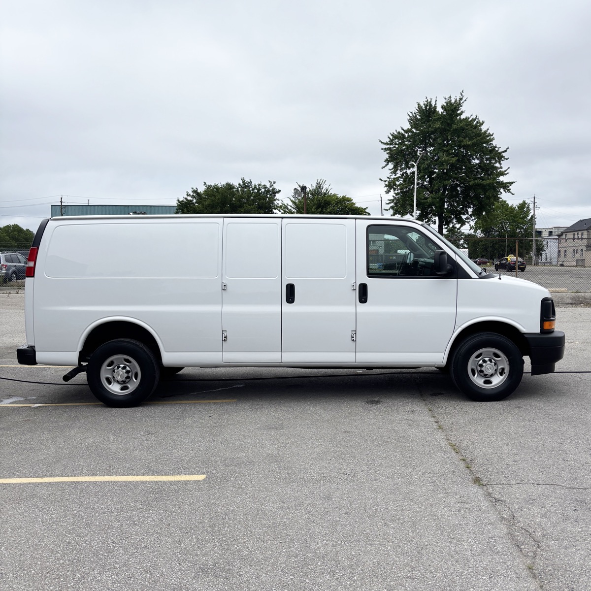 2017 Chevrolet Express2500 Cargo Extended 155-in