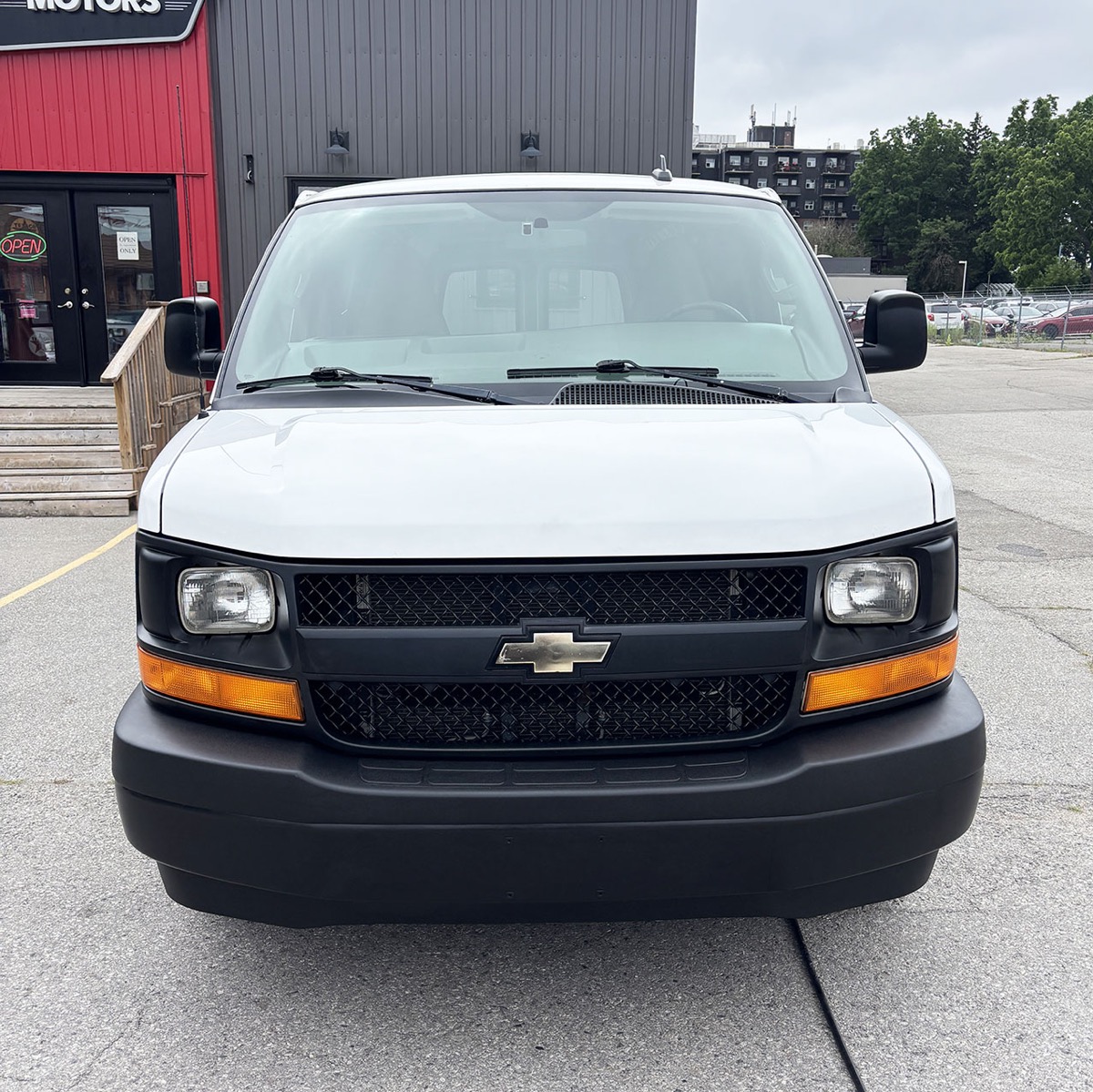 2017 Chevrolet Express2500 Cargo Extended 155-in