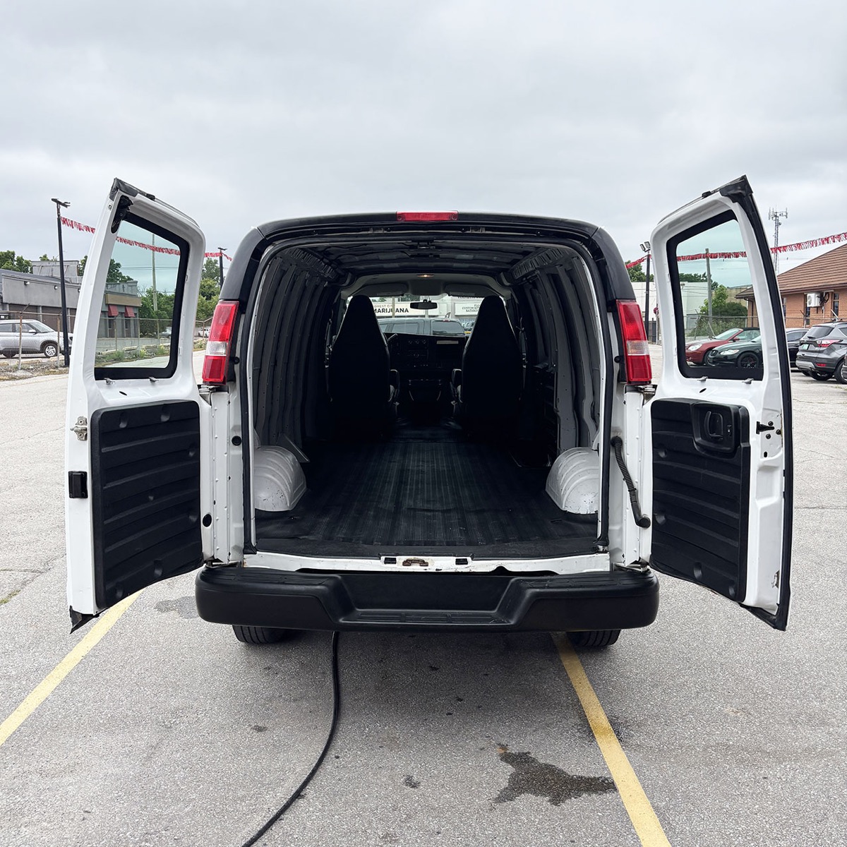 2017 Chevrolet Express2500 Cargo Extended 155-in
