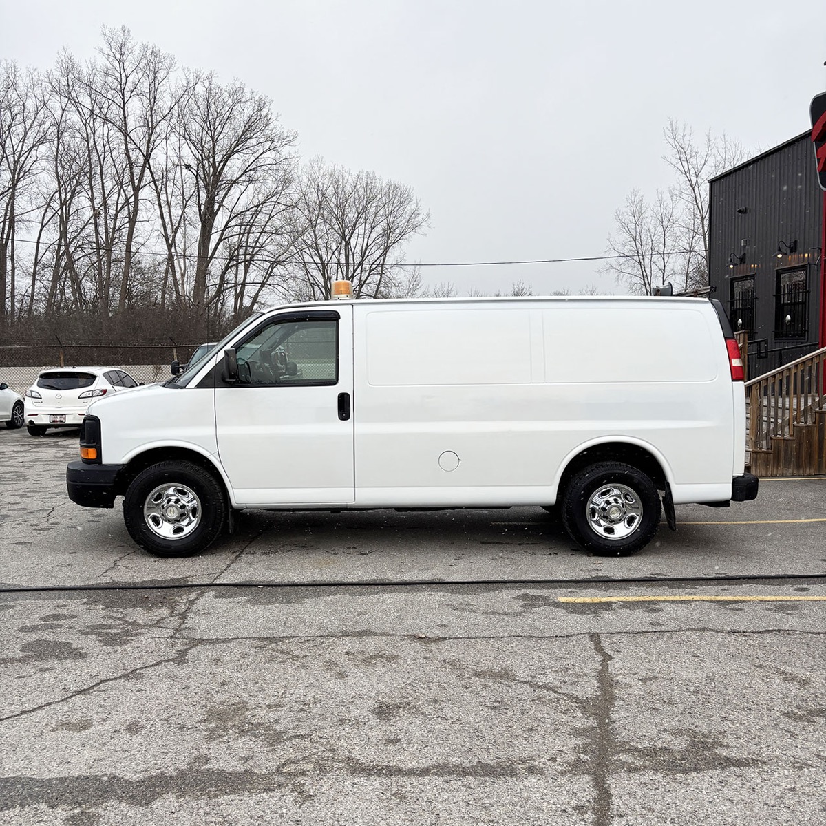 2011 Chevrolet ExpressCargo 2500 RWD 135