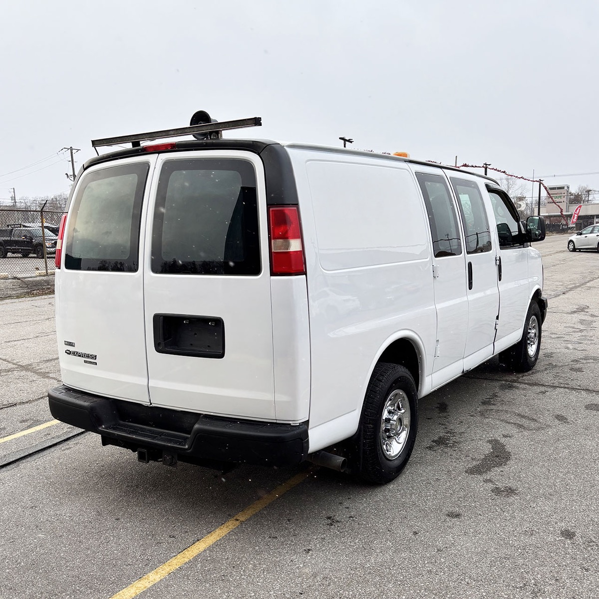 2011 Chevrolet ExpressCargo 2500 RWD 135