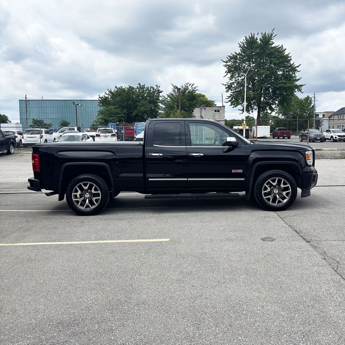 2014 GMC Sierra 1500SLT | Double Cab | 4x4 | All Terrain