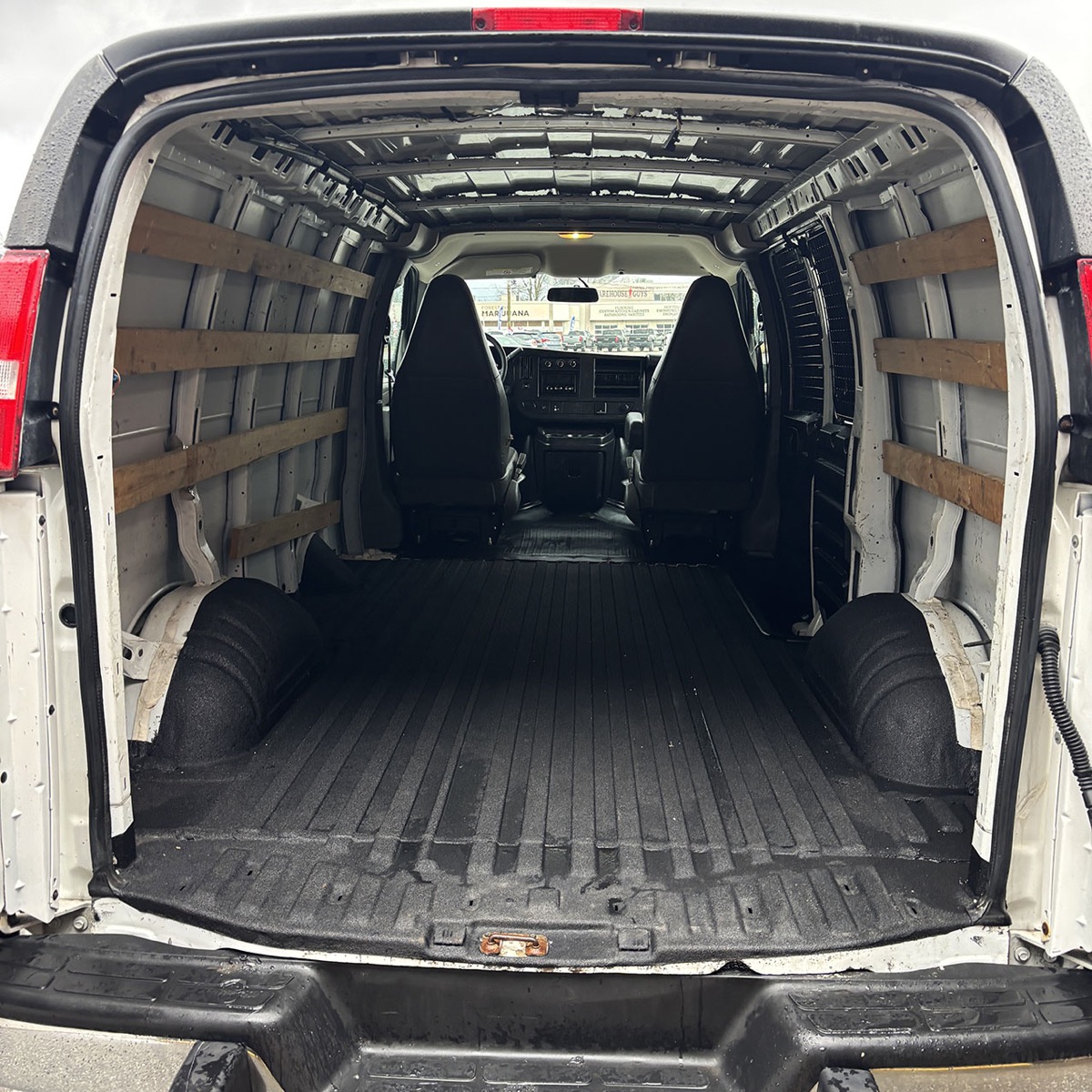 2018 GMC SavanaCargo Van RWD 2500 135