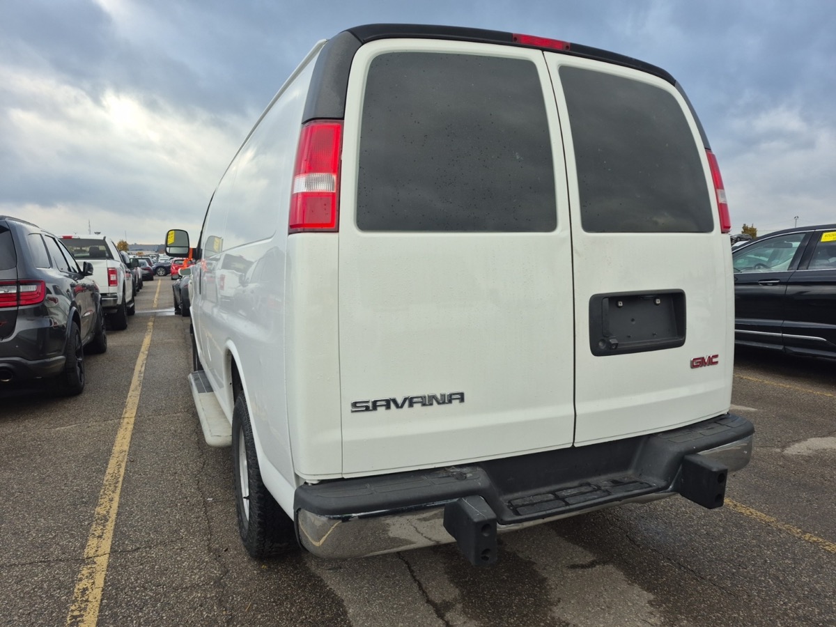 2018 GMC SavanaCargo Van RWD 2500 135
