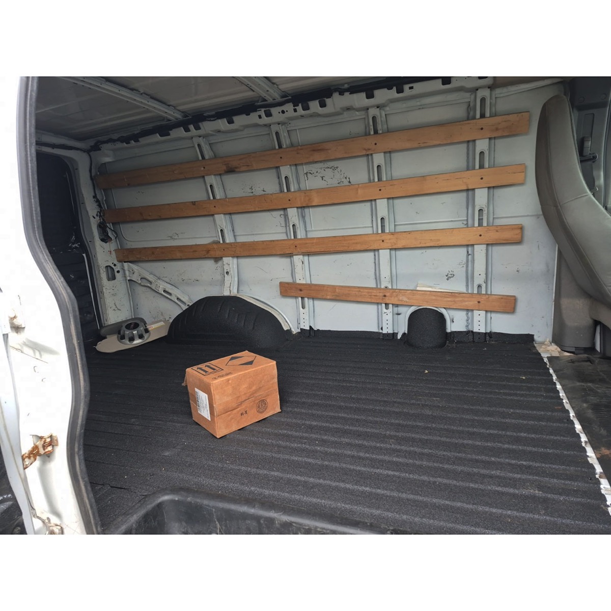 2018 GMC SavanaCargo Van RWD 2500 135