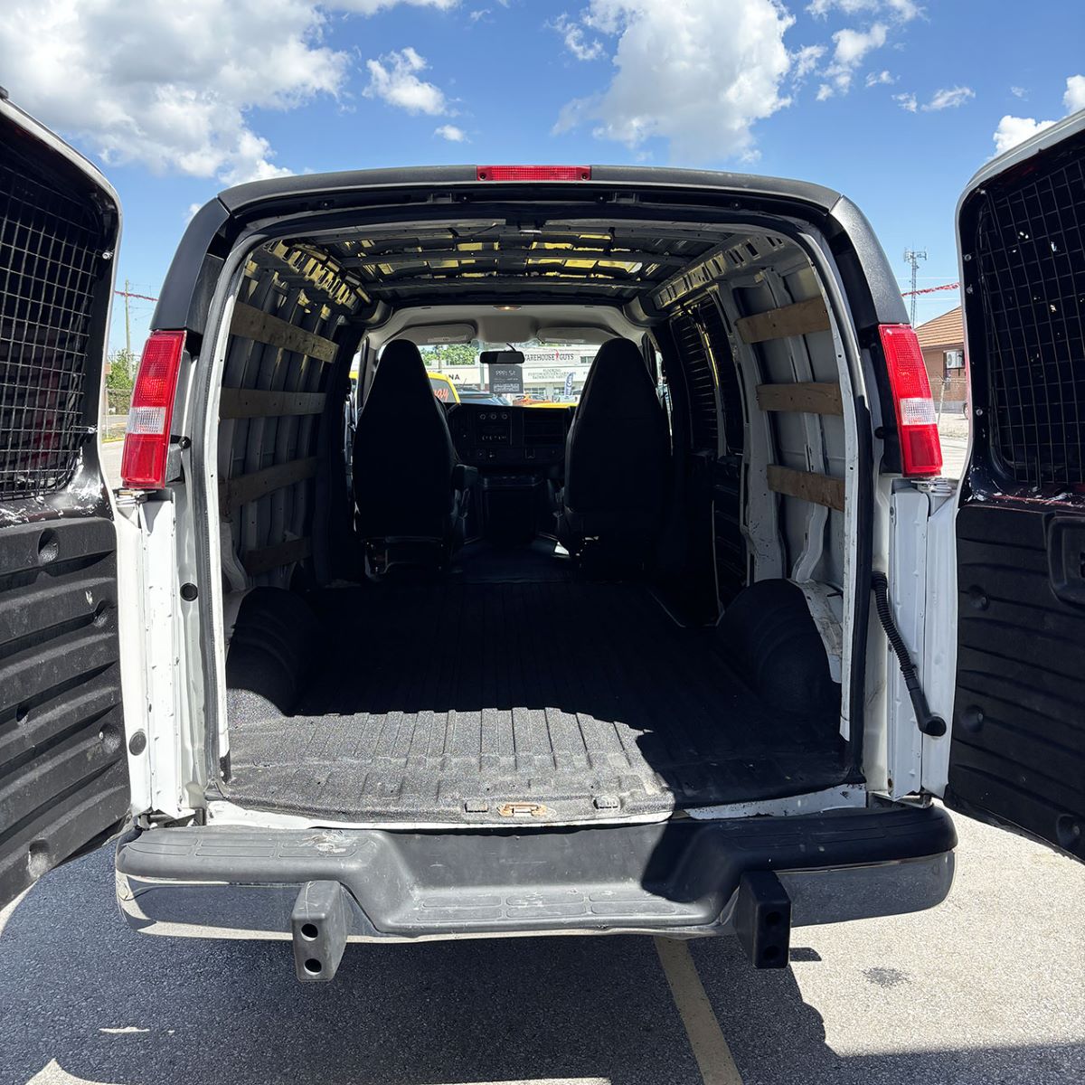 2018 GMC SavanaCargo 2500