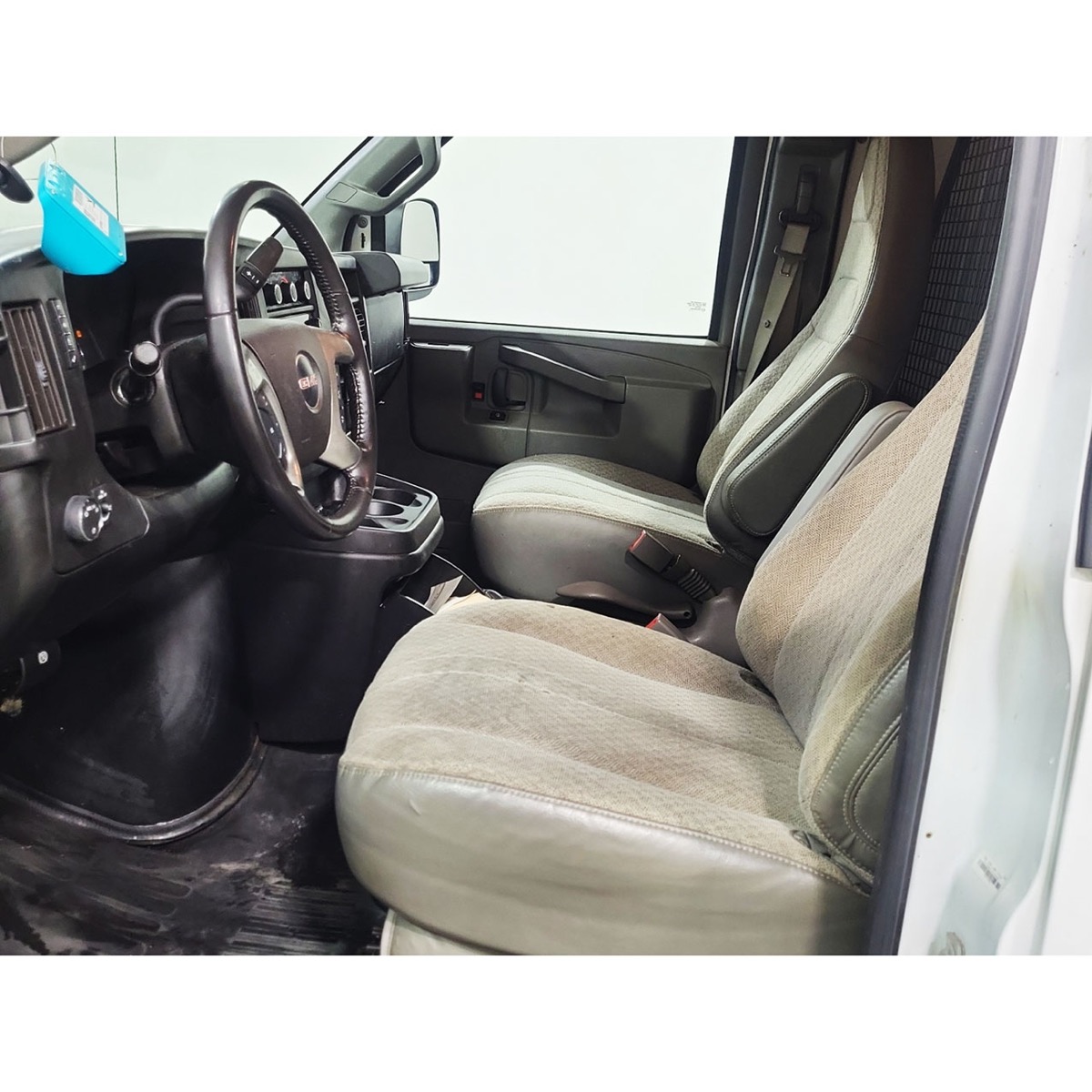 2017 GMC SavanaCargo 2500 RWD 155