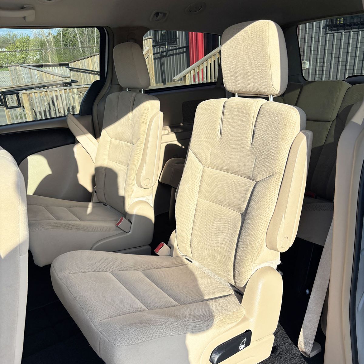 2016 Dodge Grand CaravanCrew | Heated Seats | Remote Start | Stow'n Go