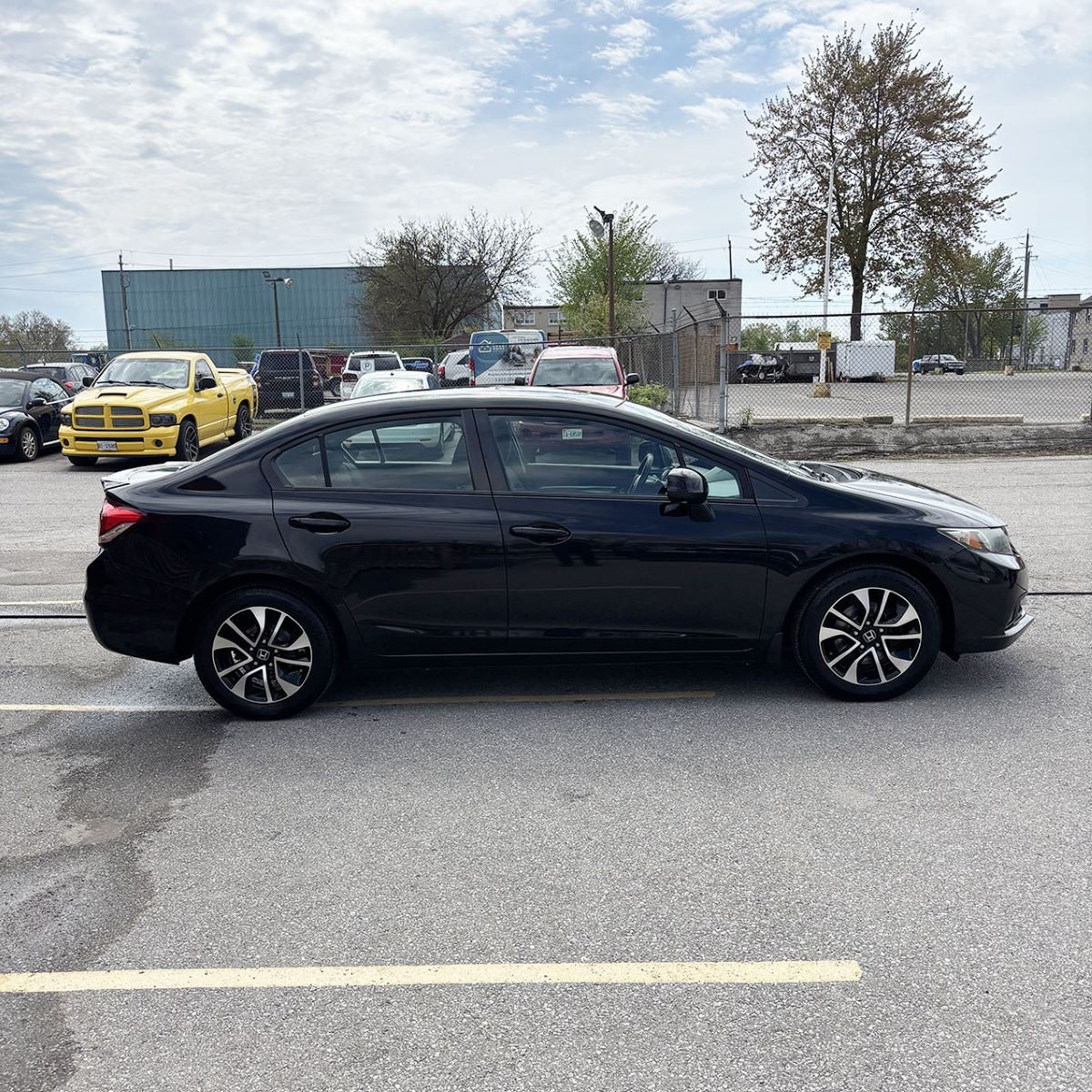 2013 Honda CivicLX | Ice cold air | Auto | P.Sunroof