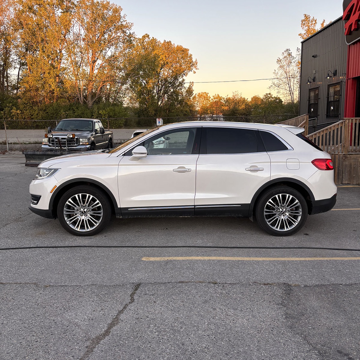 2017 Lincoln MKXReserve