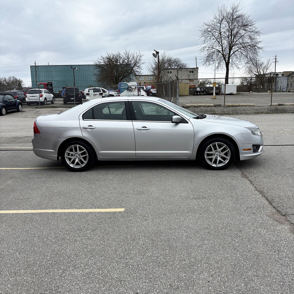 2012 Ford FusionSEL | Ultra low mileage ... 109,000kms