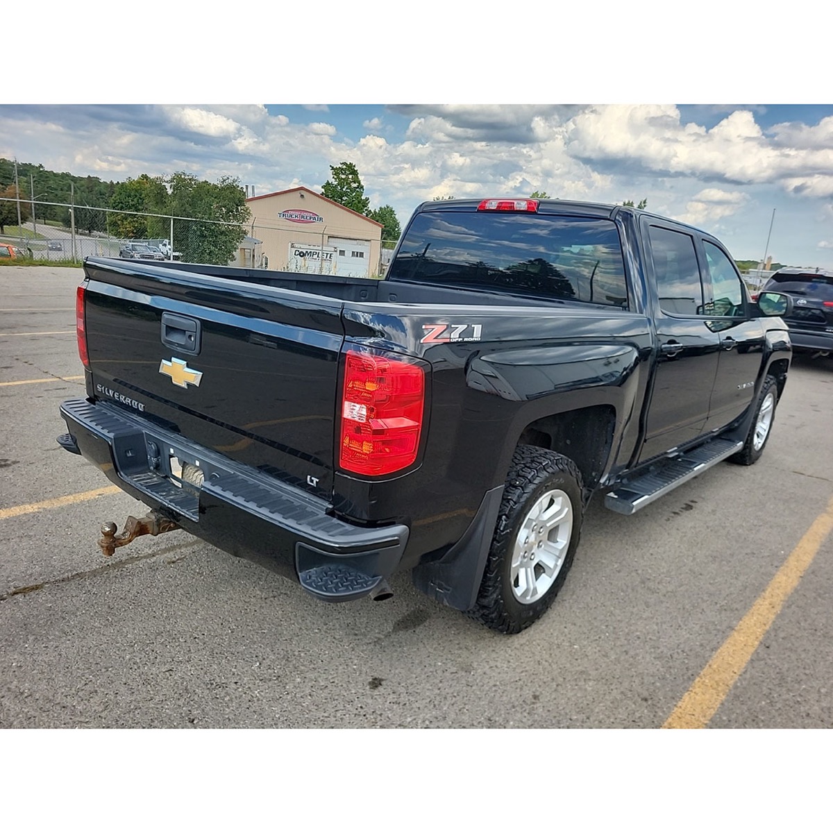 2018 Chevrolet SilveradoLT