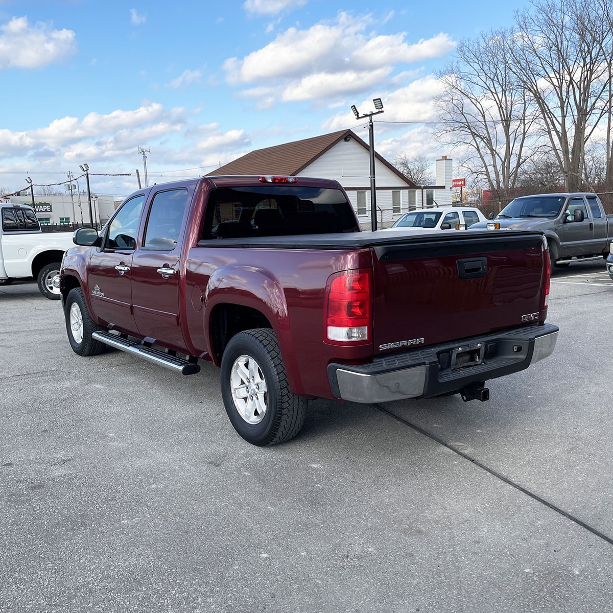 2013 GMC  Sierra 1500SLE, 4WD, Crew Cab