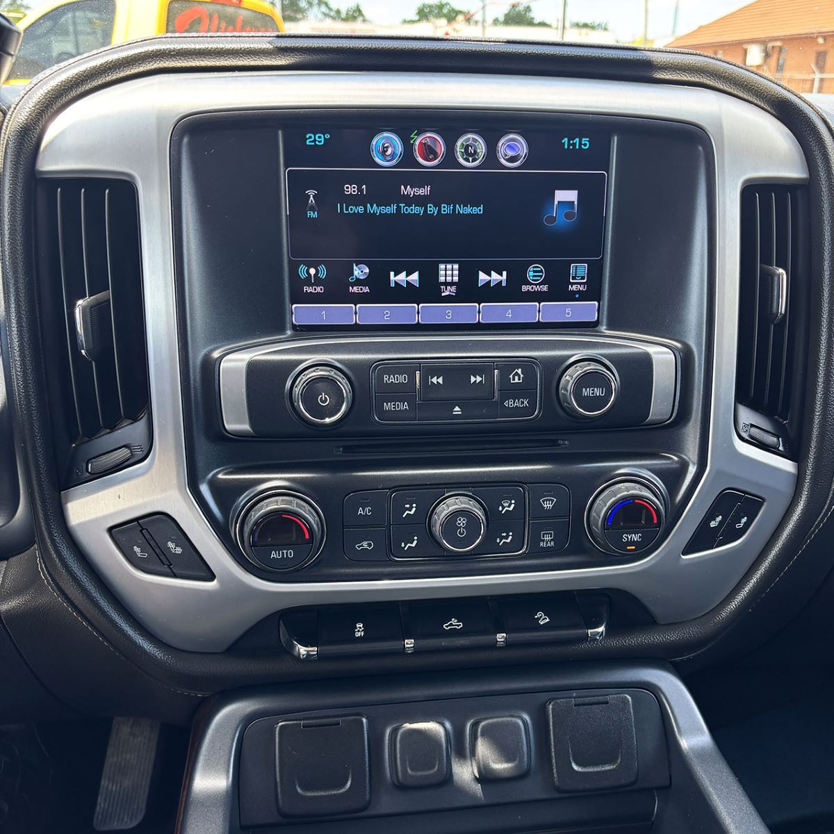 2017 GMC Sierra 1500SLE | 5.3L V8 | 4X4 | TOW PKG.
