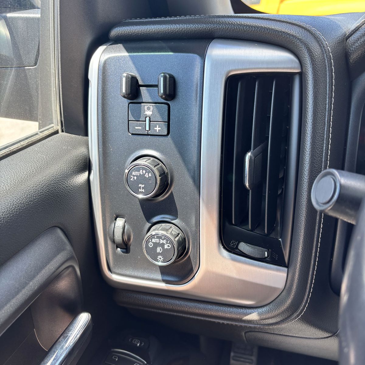 2017 GMC Sierra 1500SLE | 5.3L V8 | 4X4 | TOW PKG.
