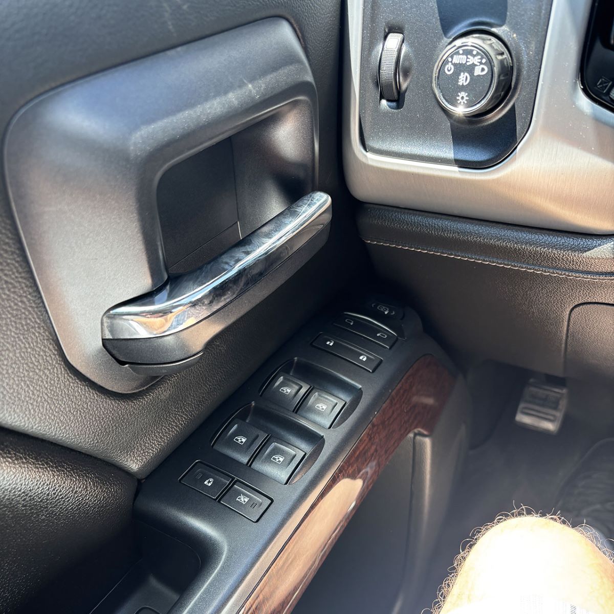 2017 GMC Sierra 1500SLE | 5.3L V8 | 4X4 | TOW PKG.
