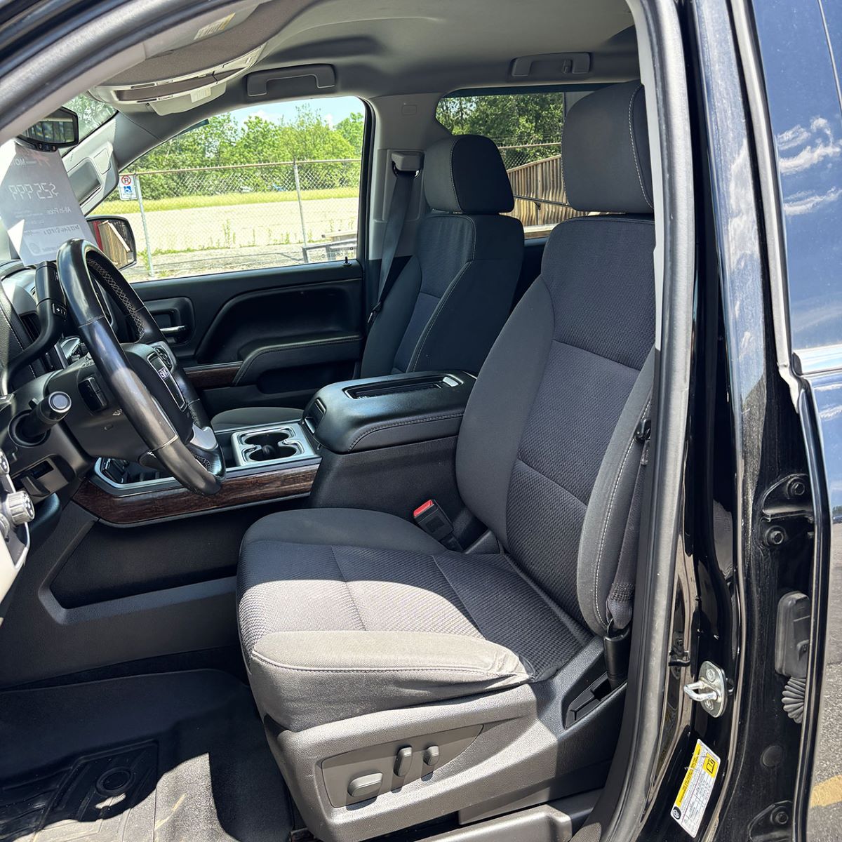 2017 GMC Sierra 1500SLE | 5.3L V8 | 4X4 | TOW PKG.
