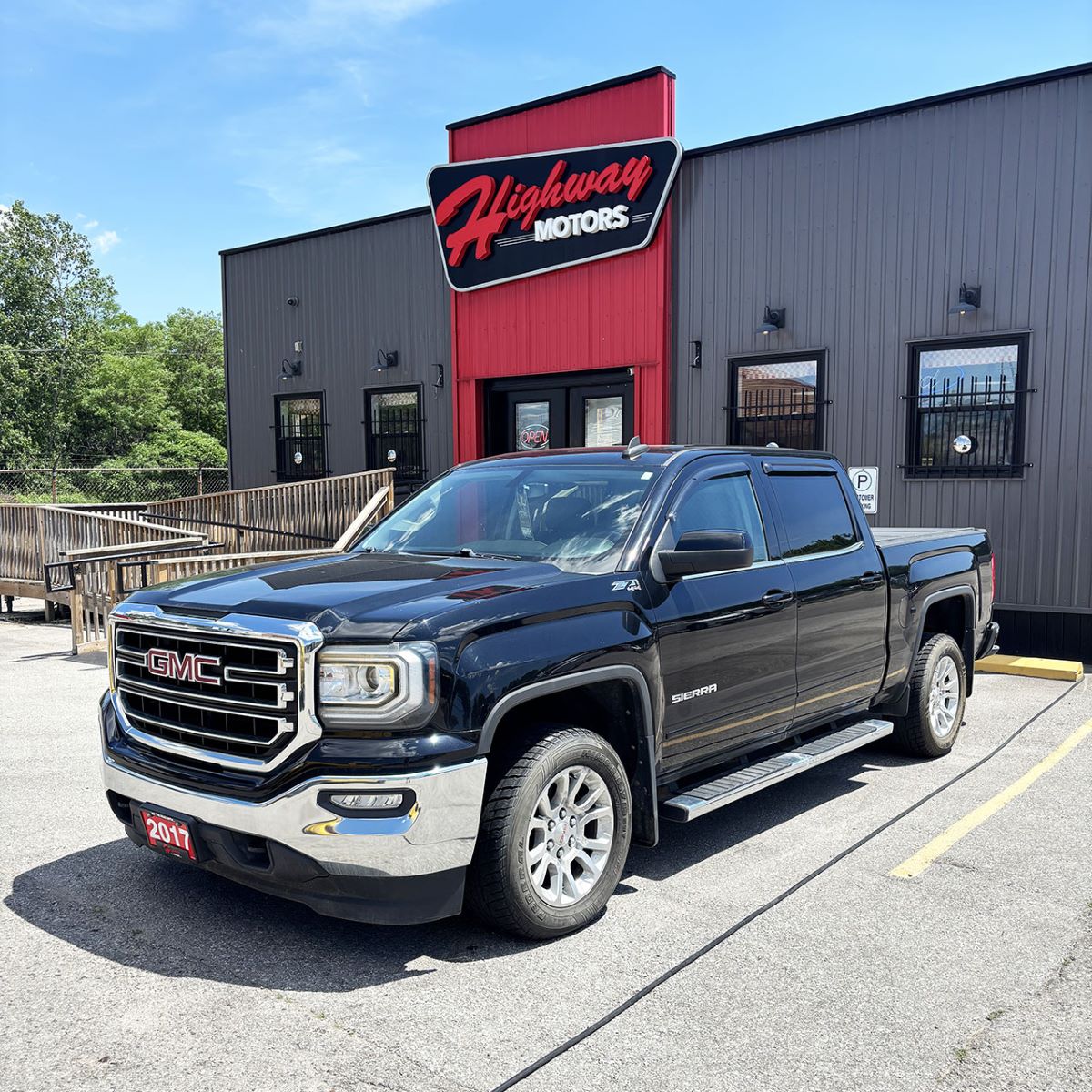 2017 GMC Sierra 1500SLE | 5.3L V8 | 4X4 | TOW PKG.