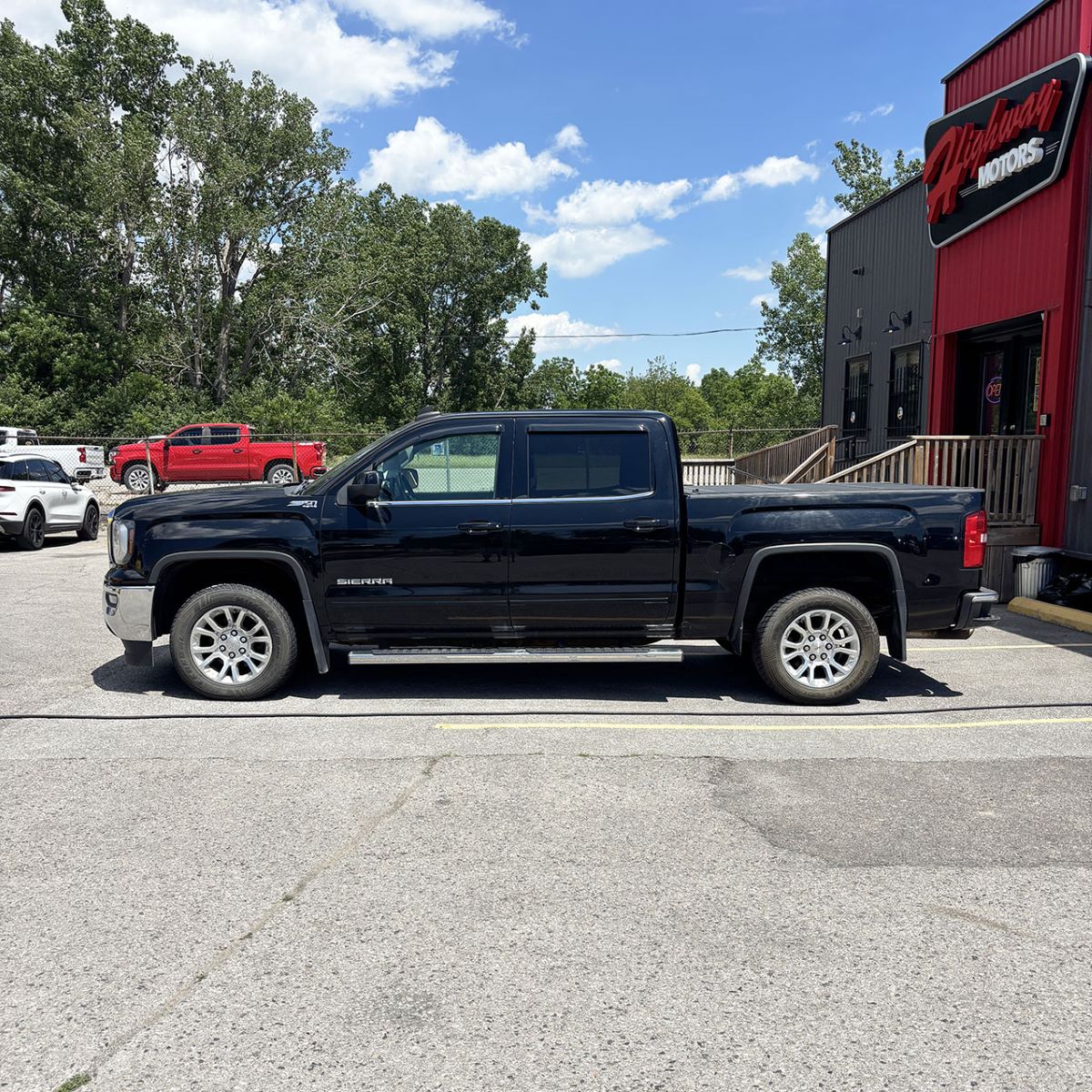 2017 GMC Sierra 1500SLE | 5.3L V8 | 4X4 | TOW PKG.