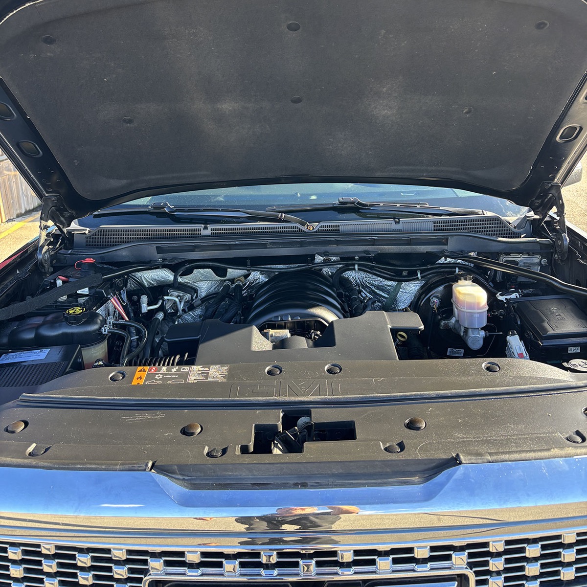 2018 GMC Sierra 1500Denali Crew Cab, 4WD 143.5in.