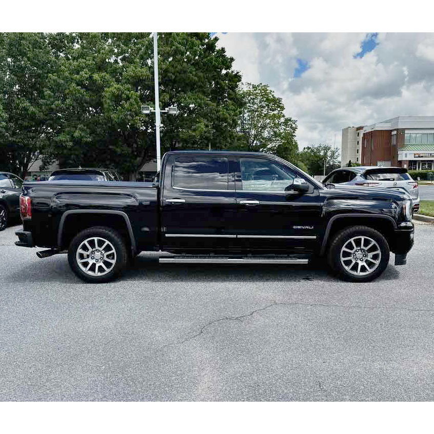 2018 GMC Sierra 1500Denali Crew Cab, 4WD 143.5in.