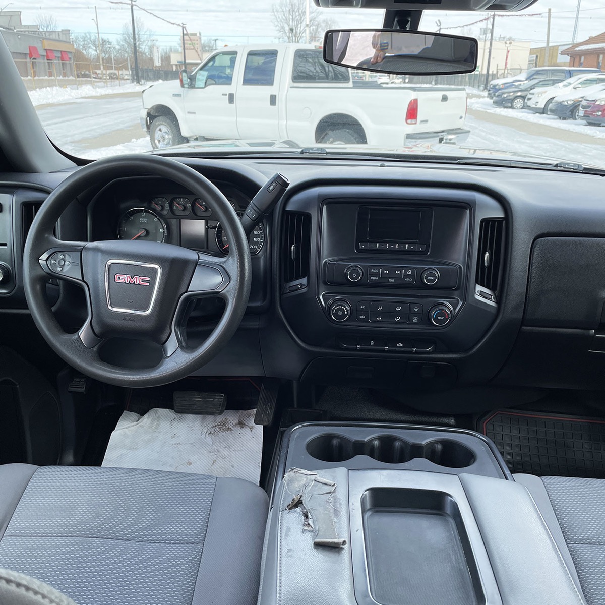 2015 GMC Sierra 1500SLE, 4WD, Crew Cab