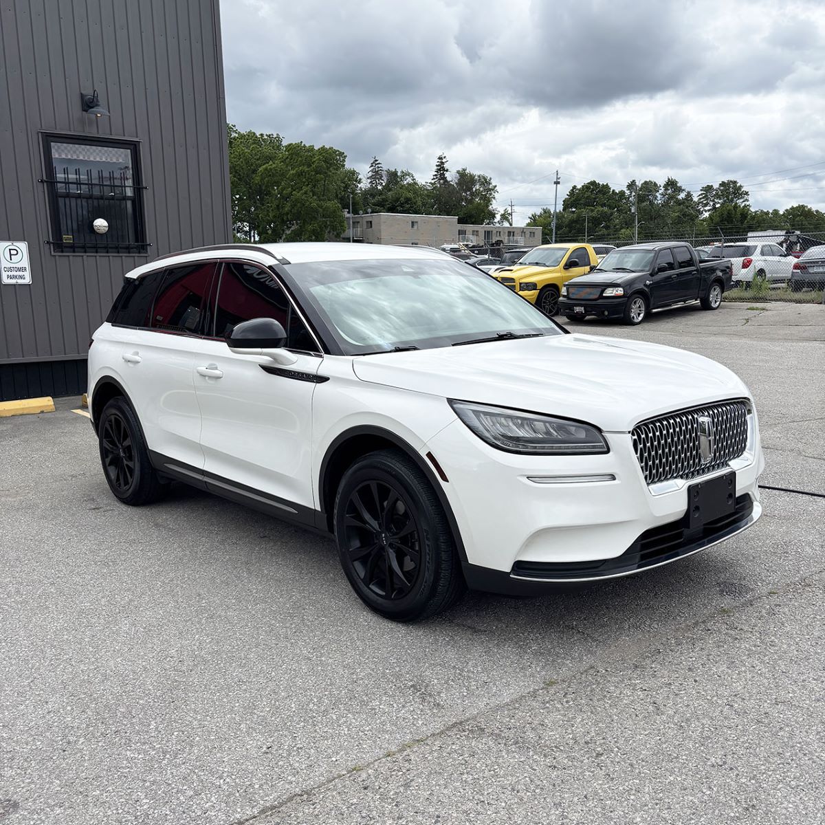 2020 Lincoln CorsairBase | Pano Roof | Leather | P.Liftgate