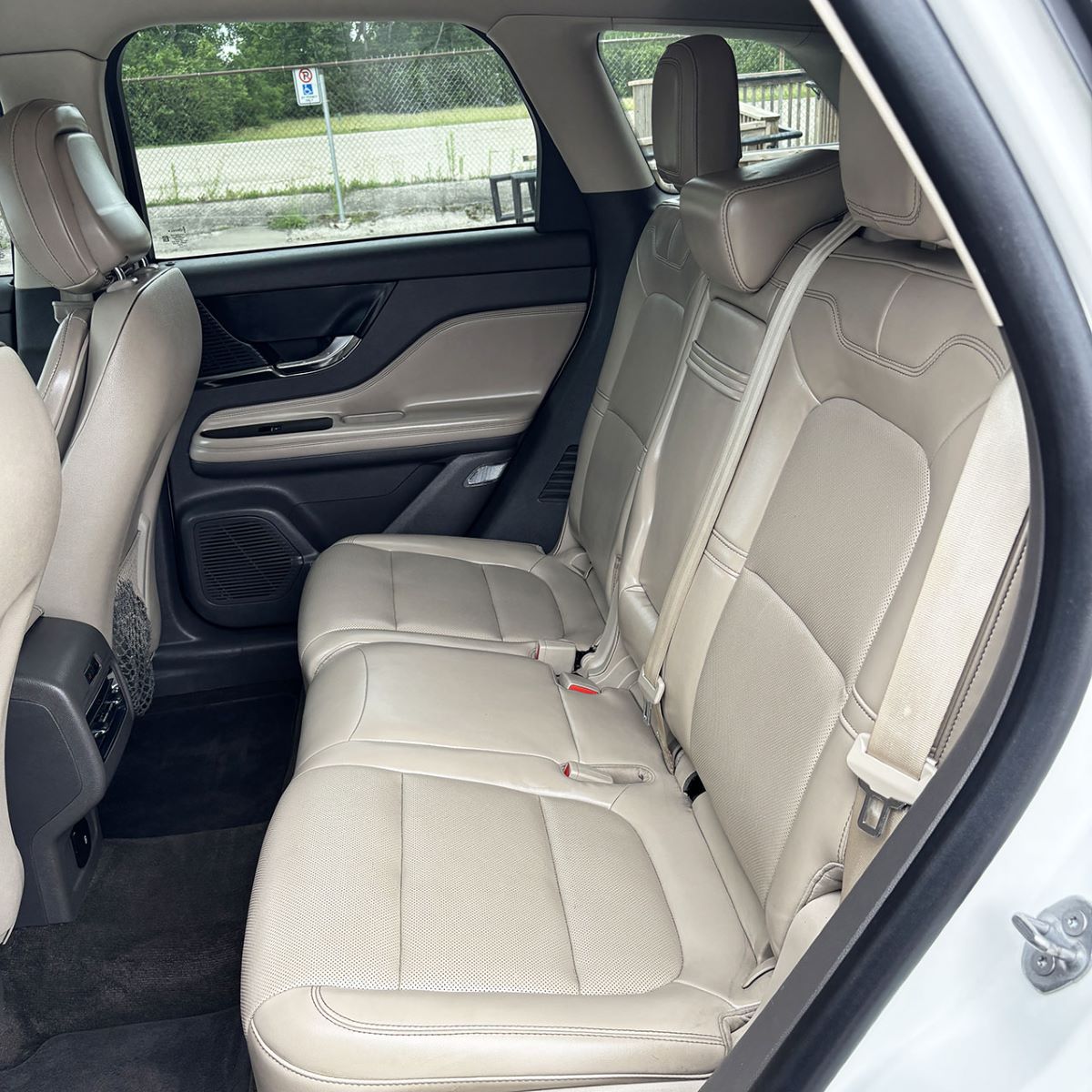 2020 Lincoln CorsairBase | Pano Roof | Leather | P.Liftgate