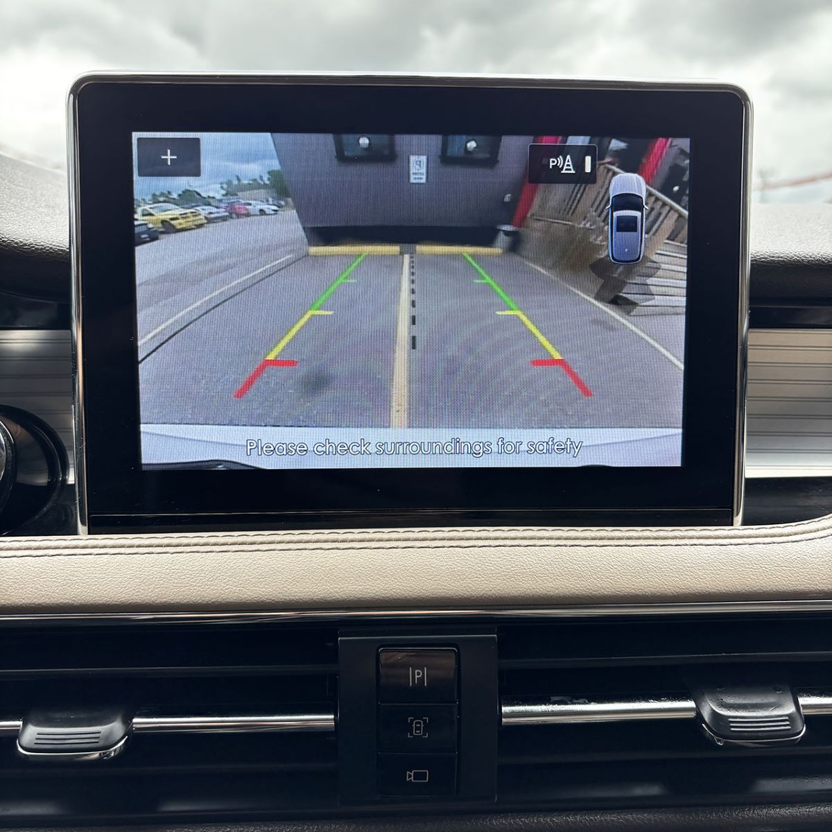 2020 Lincoln CorsairBase | Pano Roof | Leather | P.Liftgate