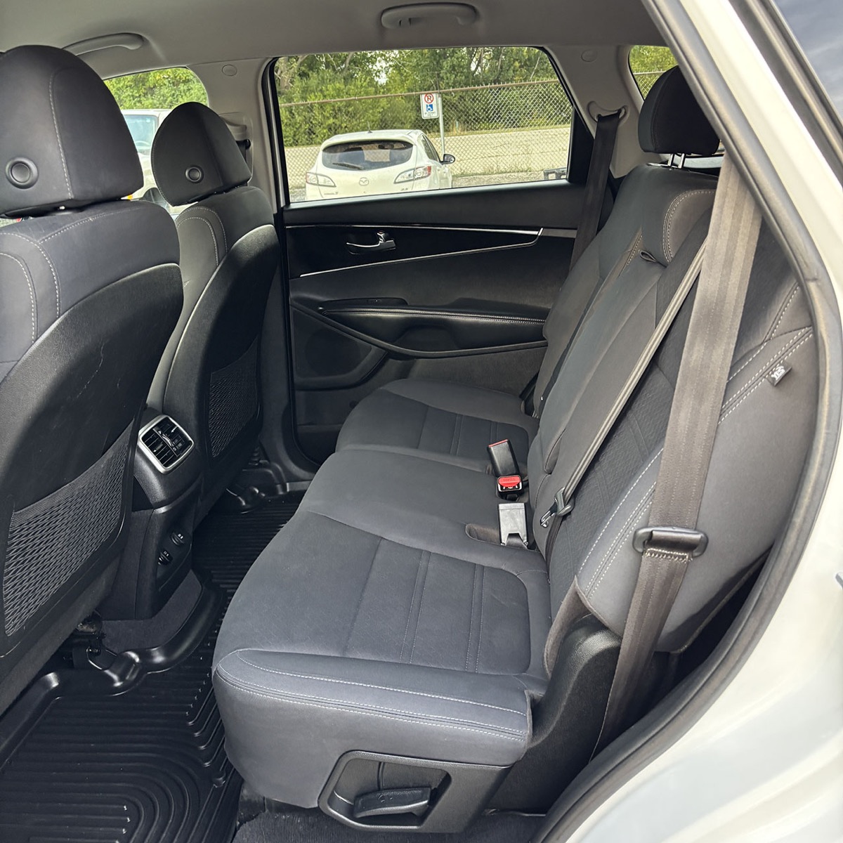 2018 Kia SorentoLX V6 AWD