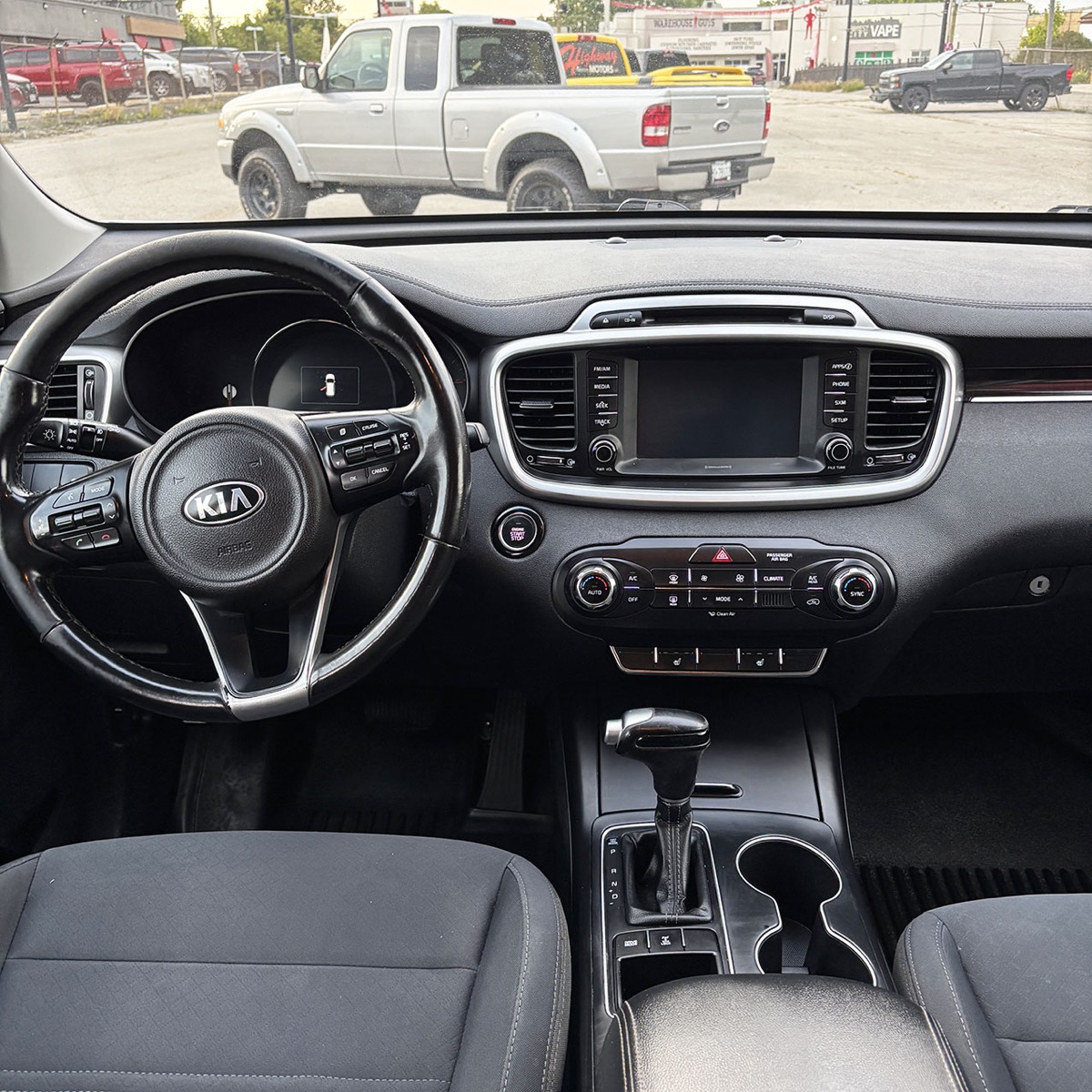 2018 Kia SorentoLX V6 AWD