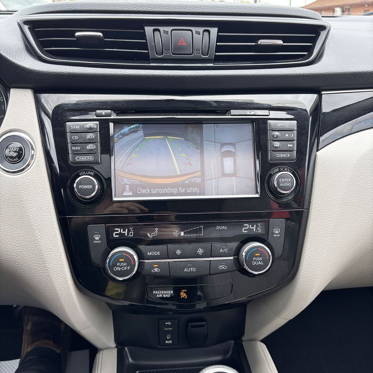 2017 Nissan QashqaiSL, AWD