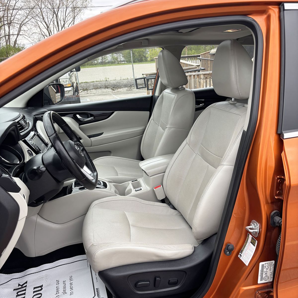 2017 Nissan QashqaiSL, AWD